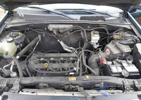 2010 Ford Escape Xlt z USA, uszkodzony, nr VIN 1FMCU9D76AKC15428